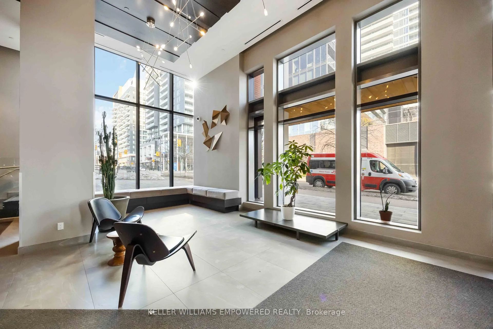 Photo 6 of Unit 1005, 170 Sumach Street, Toronto, Regent Park — HOMEH