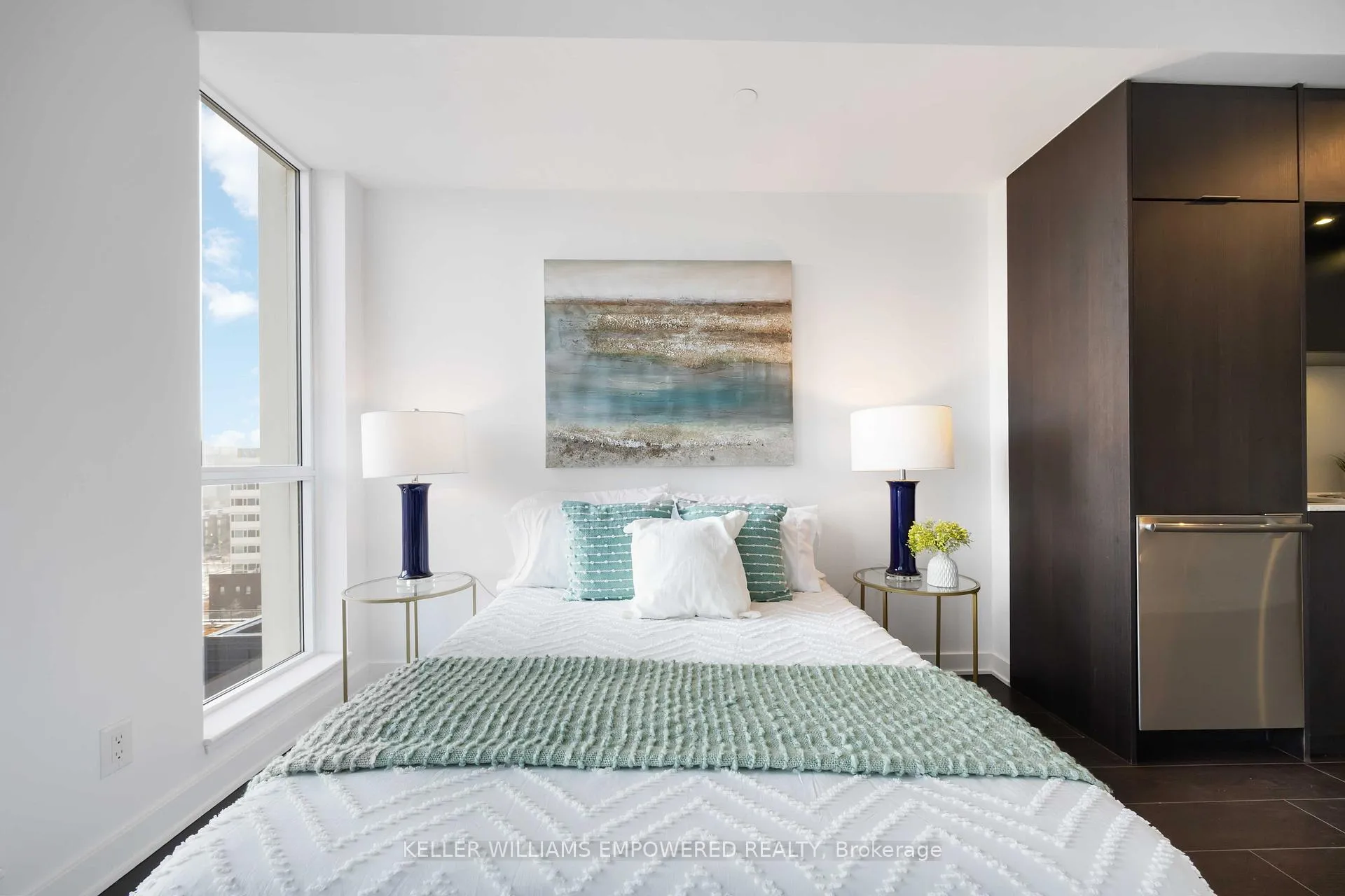 Photo 15 of Unit 1005, 170 Sumach Street, Toronto, Regent Park — HOMEH