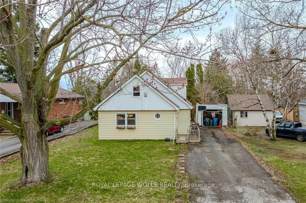 Photo 2 of 37 Edgehill Drive, Guelph, Exhibition Park — HOMEH