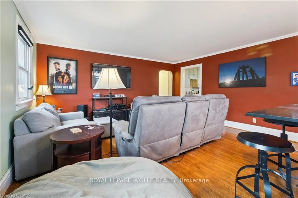 Photo 12 of 37 Edgehill Drive, Guelph, Exhibition Park — HOMEH