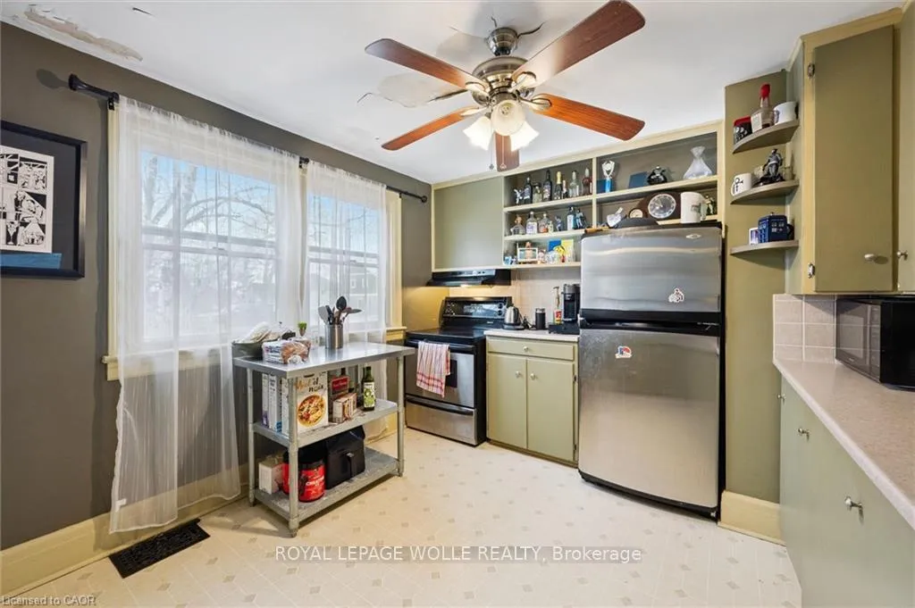 Photo 14 of 37 Edgehill Drive, Guelph, Exhibition Park — HOMEH