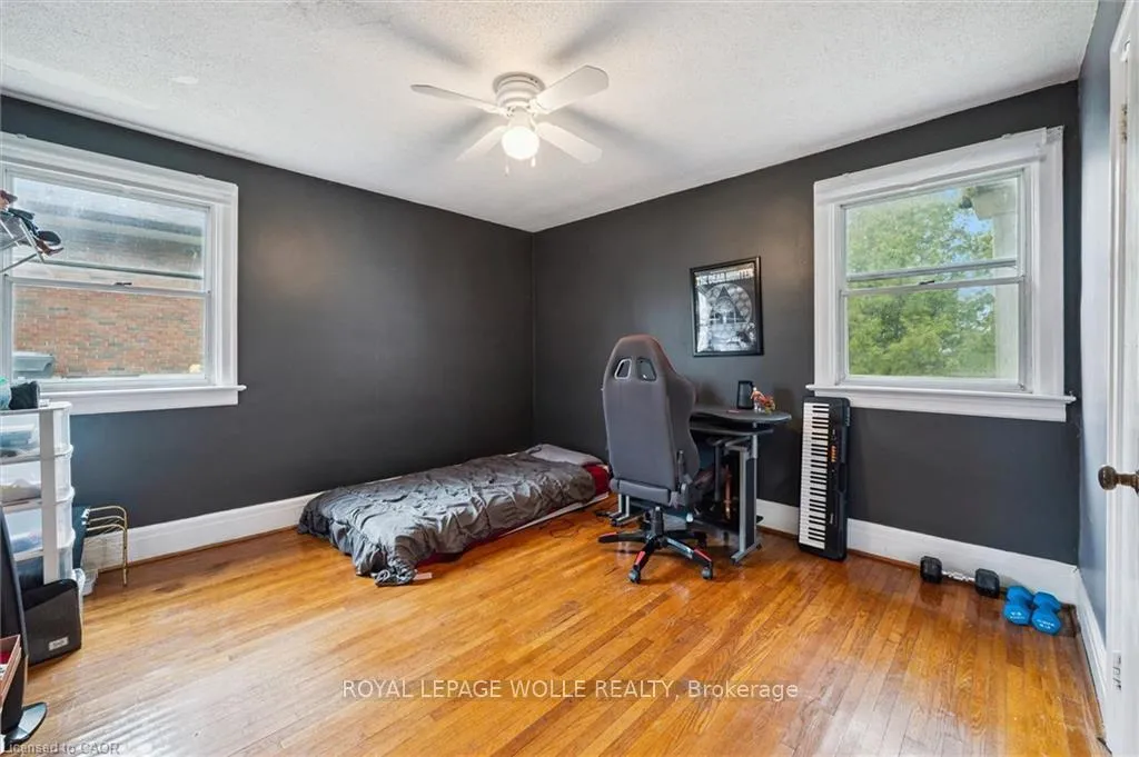 Photo 18 of 37 Edgehill Drive, Guelph, Exhibition Park — HOMEH
