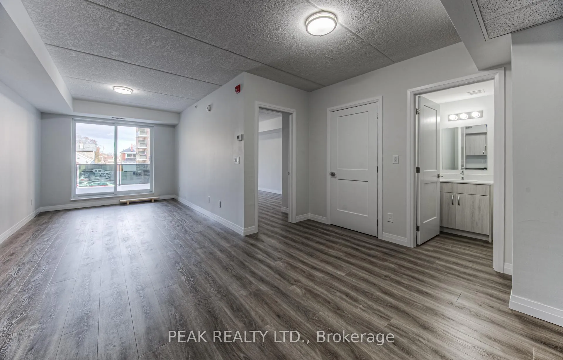 Photo 10 of Unit 208, 30 George Street S, Waterloo, Uptown Waterloo/North Ward — HOMEH
