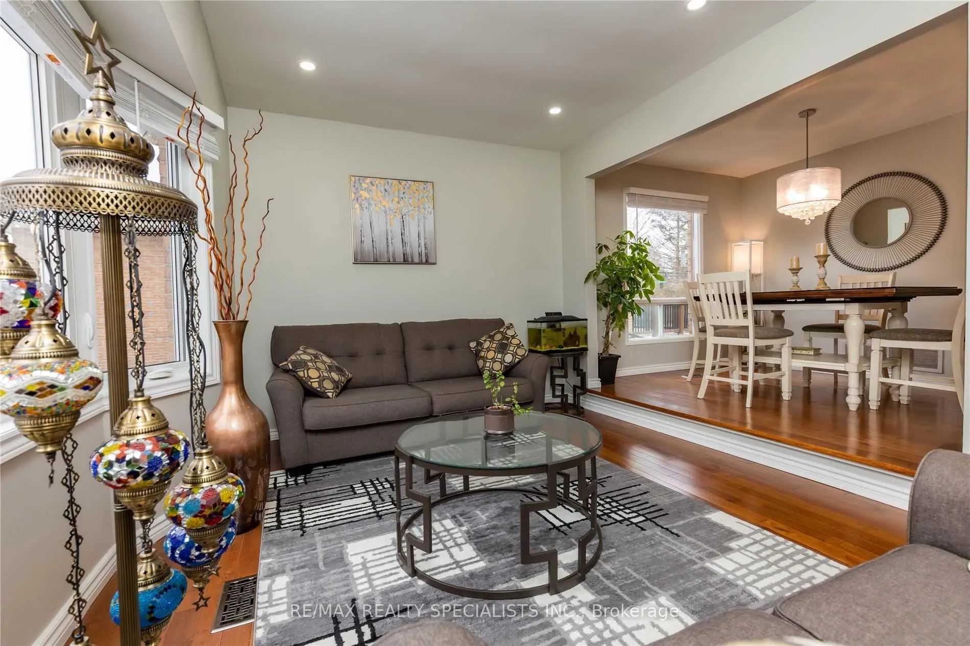 Photo 7 of 885 Walton CRT, Whitby, Williamsburg — HOMEH