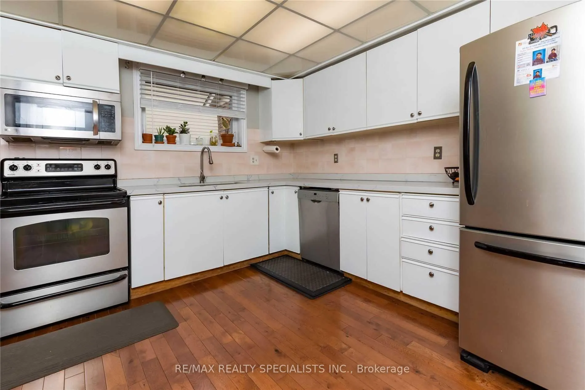 Photo 12 of 885 Walton CRT, Whitby, Williamsburg — HOMEH