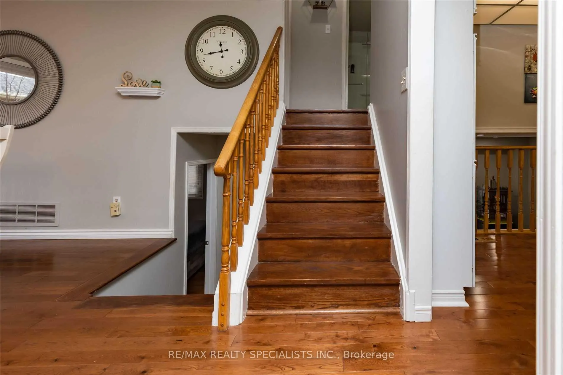 Photo 21 of 885 Walton CRT, Whitby, Williamsburg — HOMEH