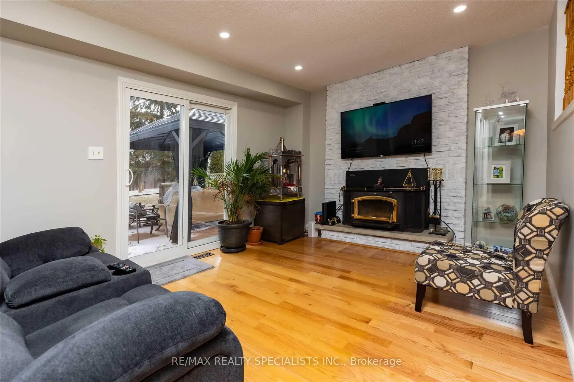 Photo 26 of 885 Walton CRT, Whitby, Williamsburg — HOMEH