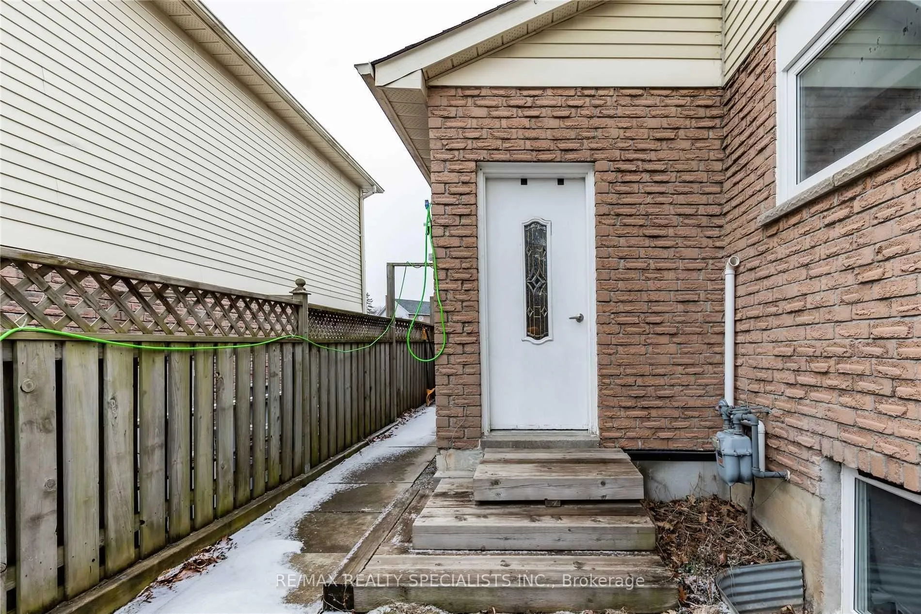 Photo 33 of 885 Walton CRT, Whitby, Williamsburg — HOMEH