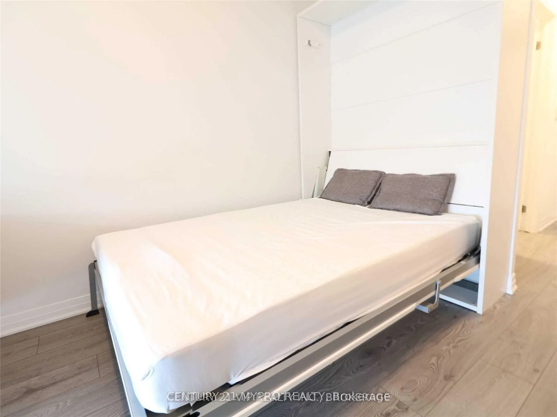 Photo 5 of Unit 528, 1900 Simcoe Street N, Oshawa, Samac — HOMEH