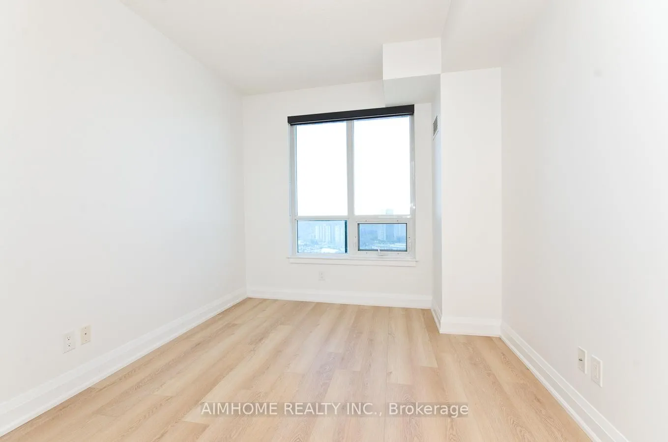 Photo 8 of Unit 2310, 7171 Yonge Street, Markham, Thornhill — HOMEH