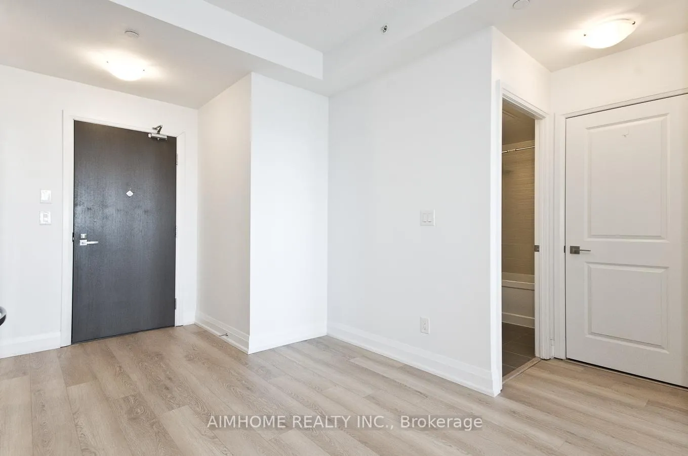 Photo 10 of Unit 2310, 7171 Yonge Street, Markham, Thornhill — HOMEH