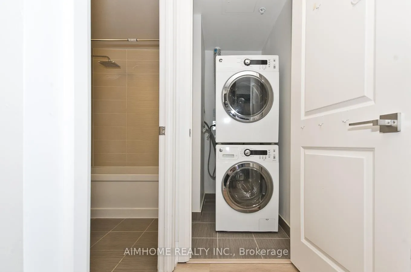 Photo 12 of Unit 2310, 7171 Yonge Street, Markham, Thornhill — HOMEH