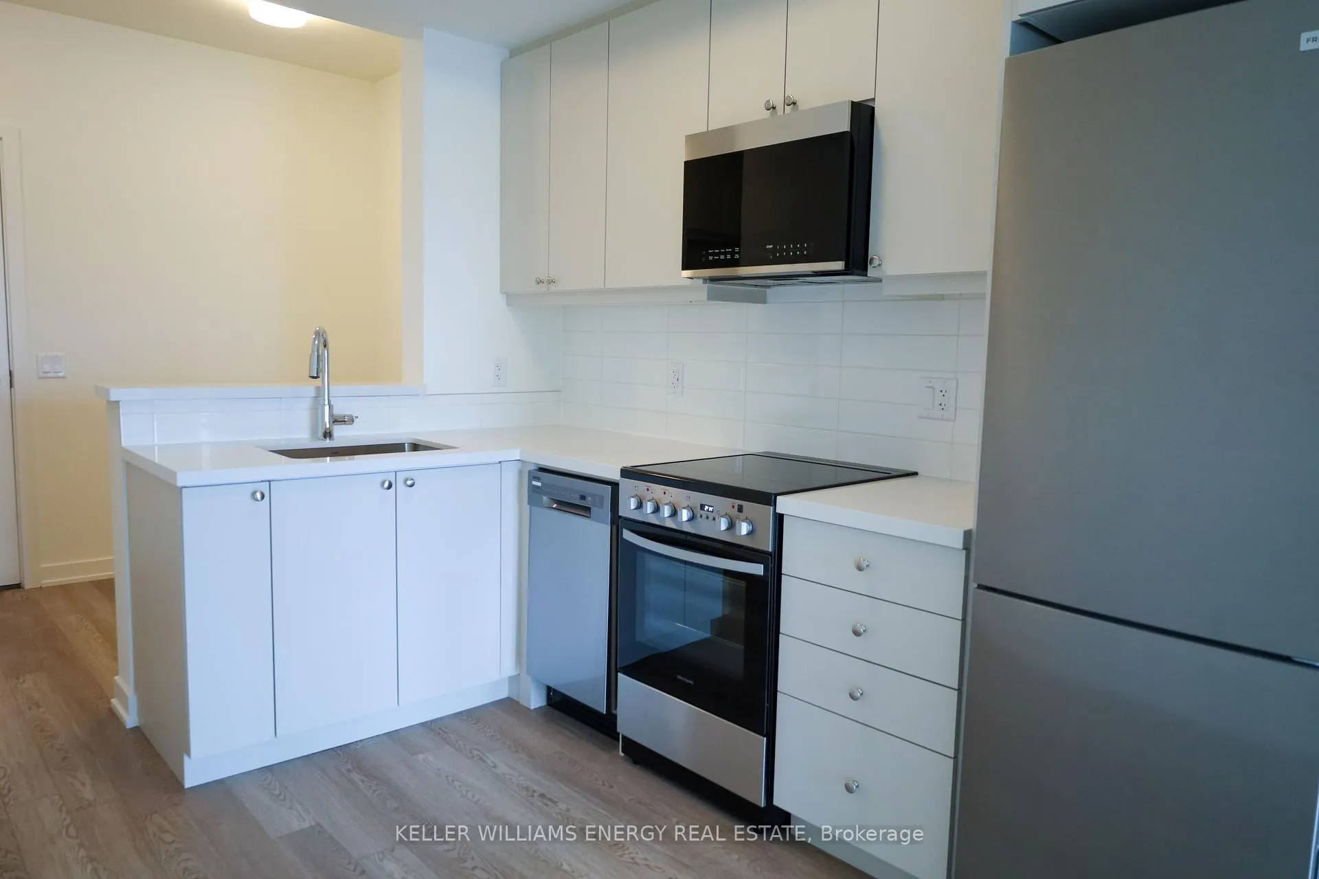 Photo 7 of Unit 1010, 51 Clarington Boulevard, Clarington, Bowmanville — HOMEH