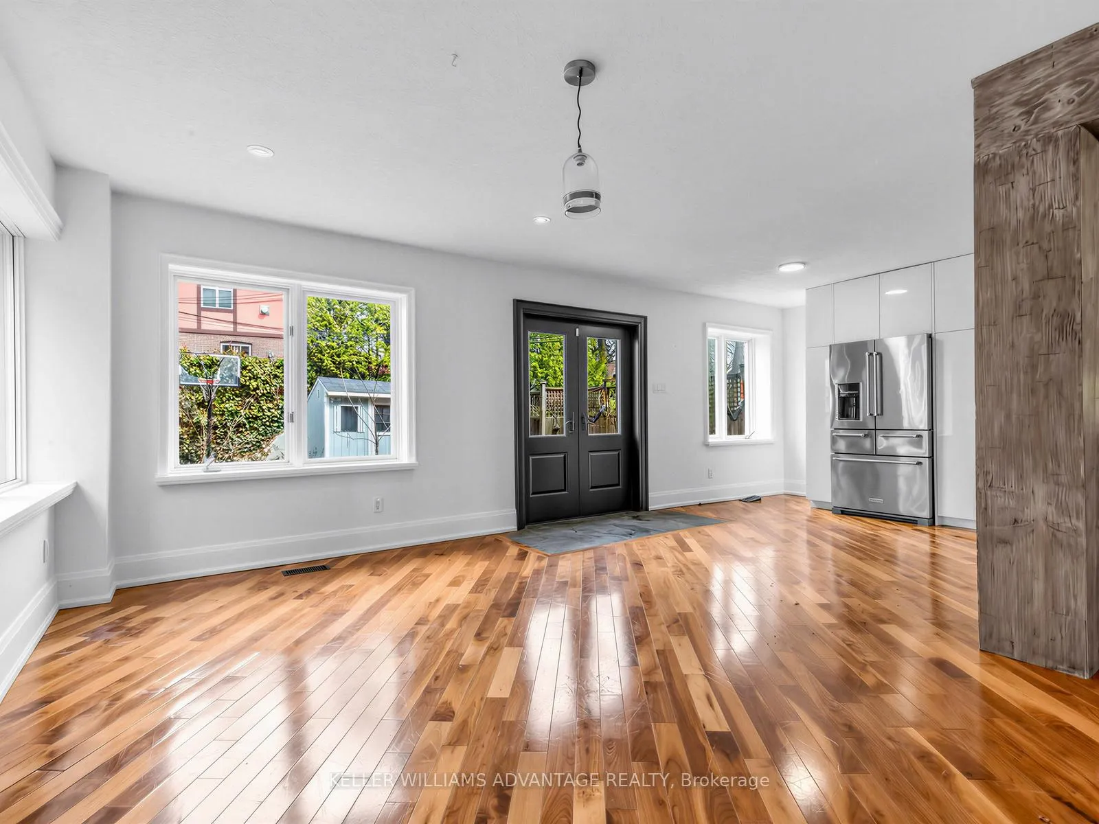 Photo 15 of 2 Park Avenue, Toronto, The Beaches — HOMEH