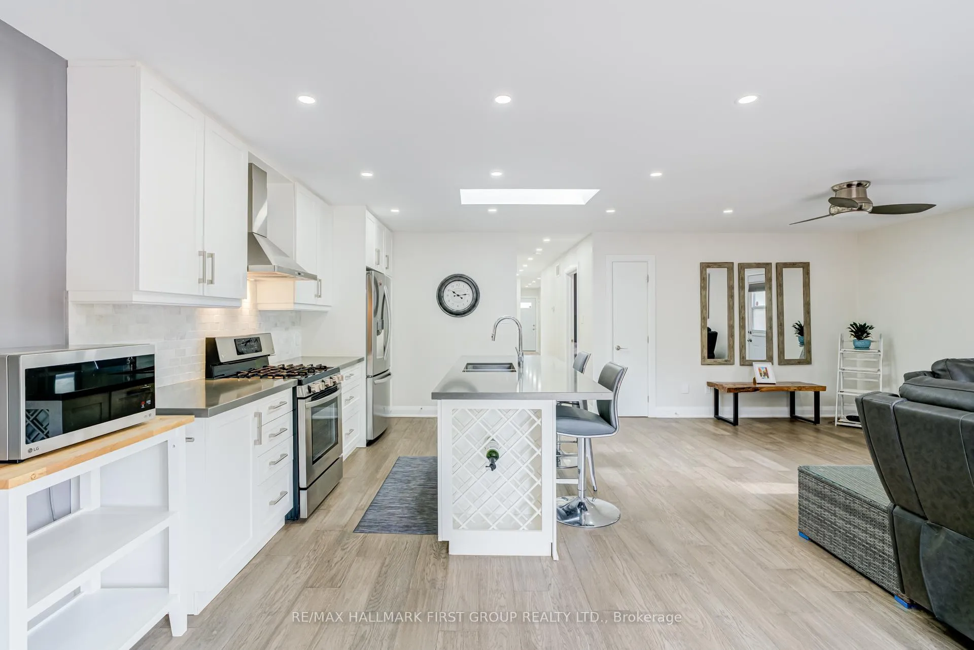 Photo 7 of 81 Sagewood Avenue, Clarington, Courtice — HOMEH