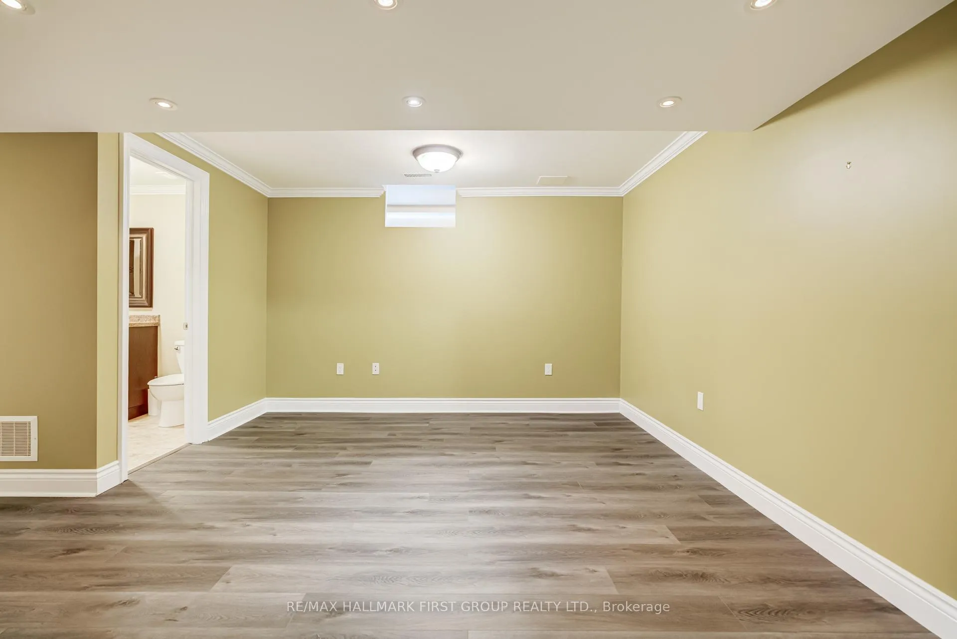 Photo 20 of 81 Sagewood Avenue, Clarington, Courtice — HOMEH