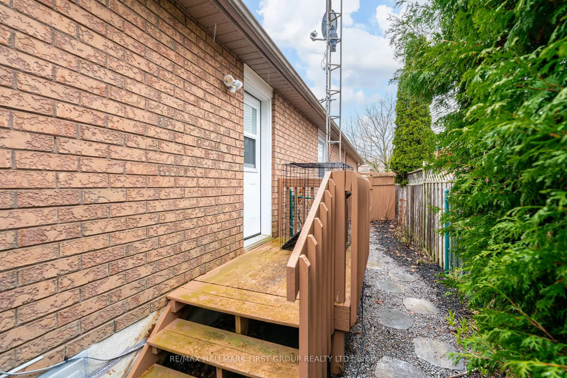 Photo 28 of 81 Sagewood Avenue, Clarington, Courtice — HOMEH