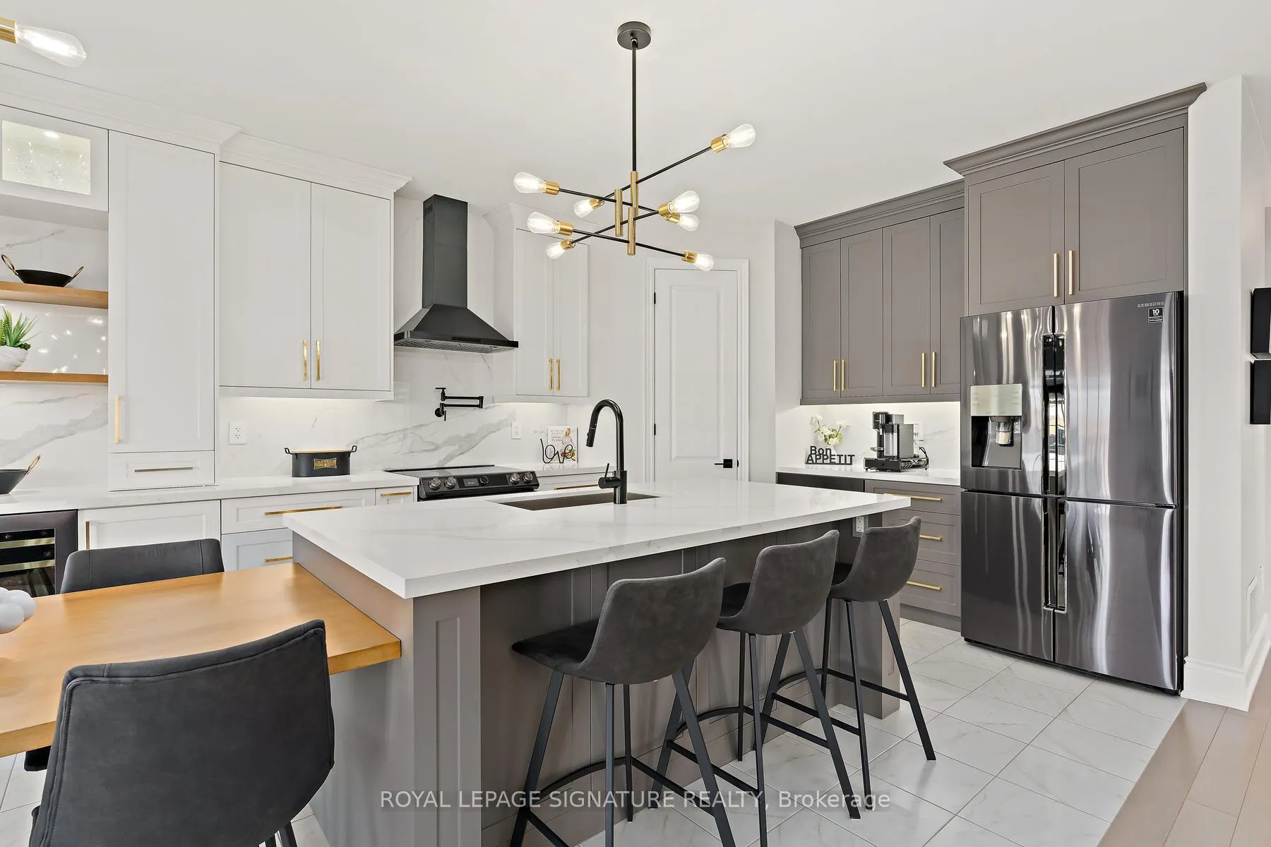 Photo 12 of 737 Gilmour Crescent, Shelburne — HOMEH