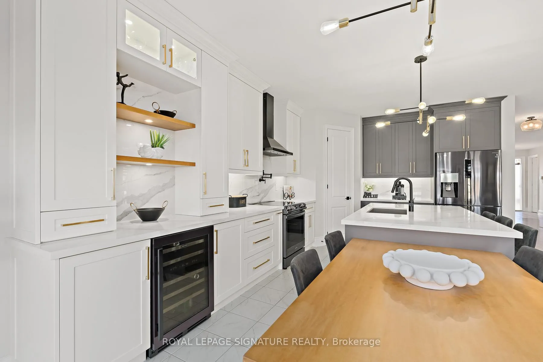 Photo 15 of 737 Gilmour Crescent, Shelburne — HOMEH