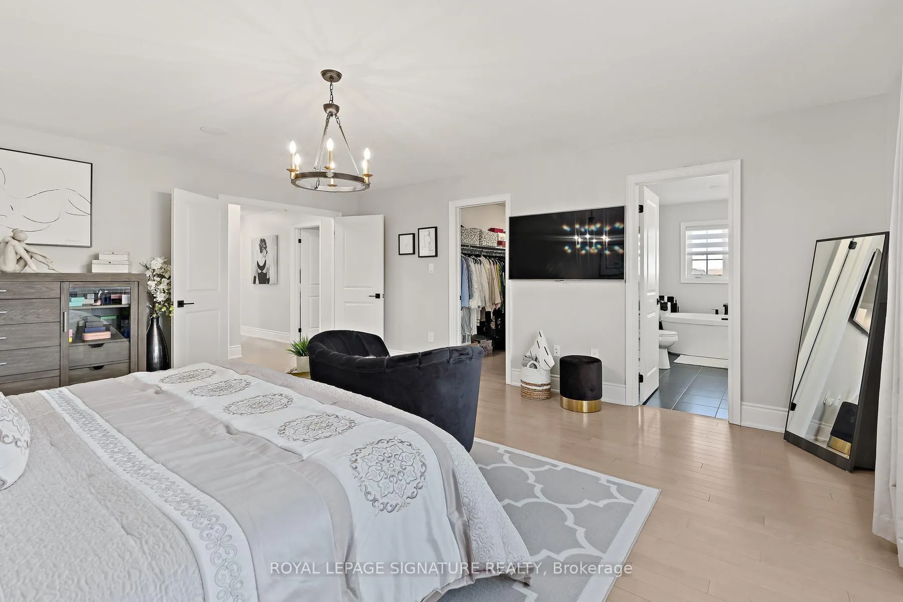 Photo 32 of 737 Gilmour Crescent, Shelburne — HOMEH