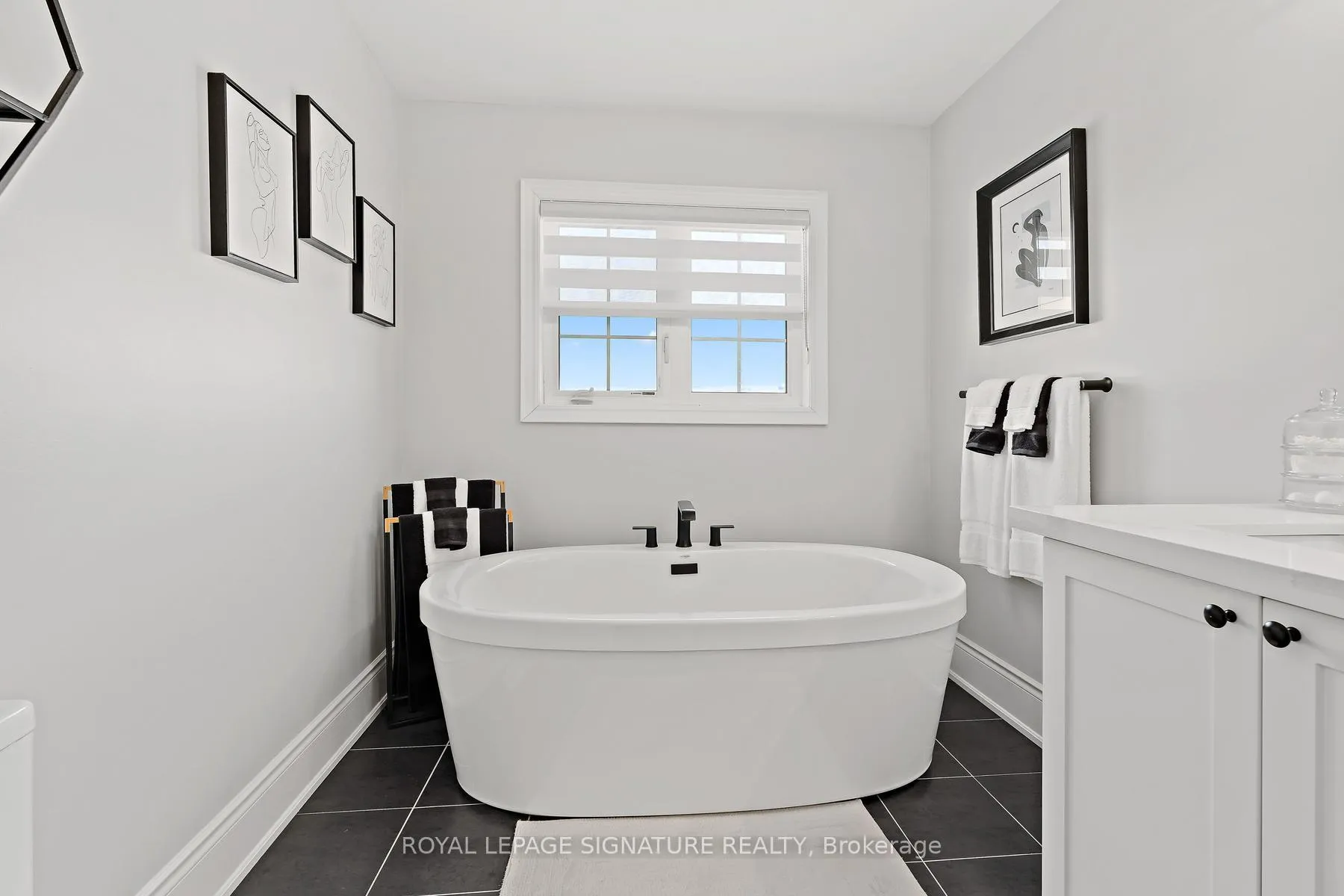 Photo 34 of 737 Gilmour Crescent, Shelburne — HOMEH