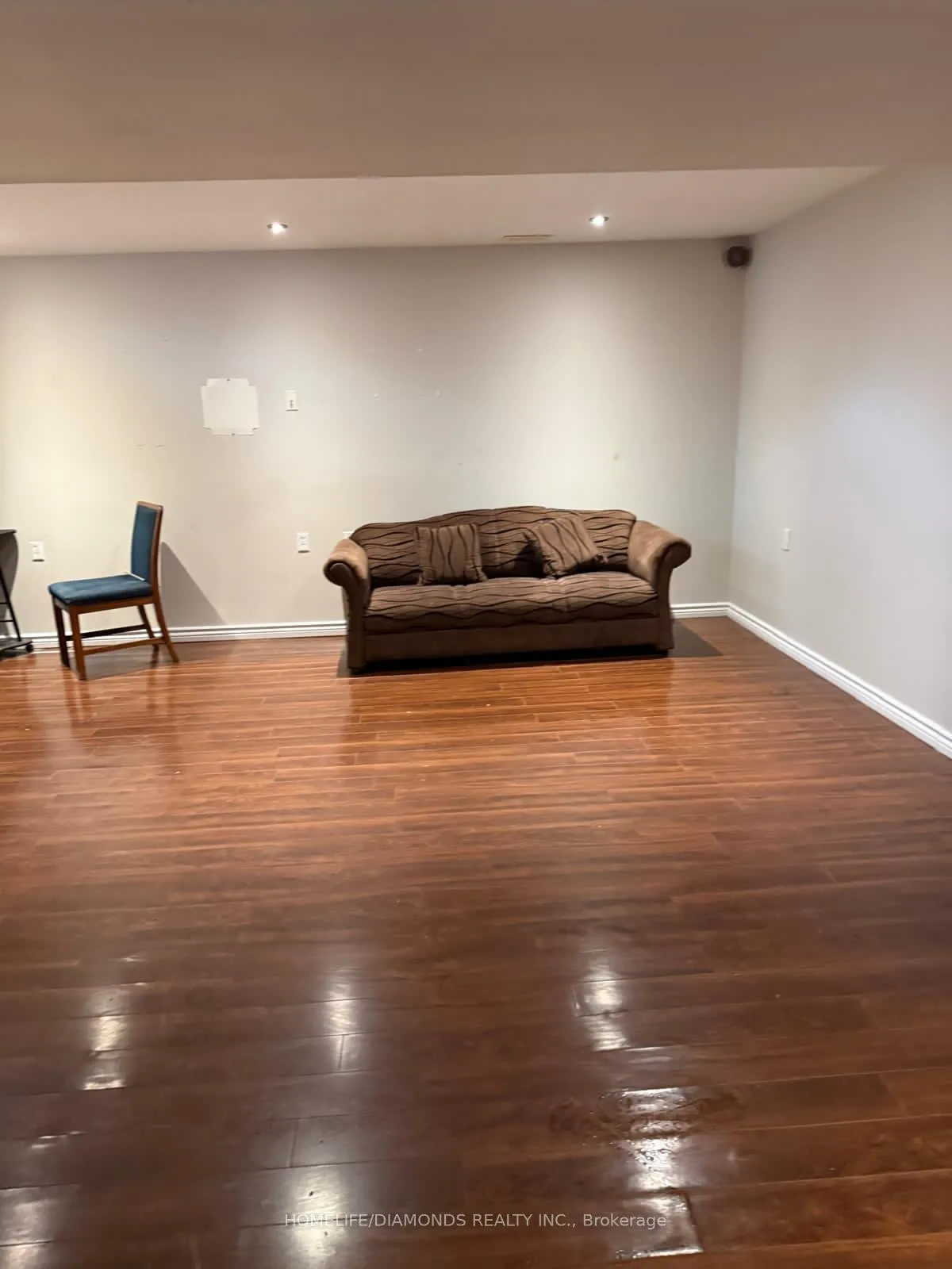 Photo 4 of 123 Oatfield Road, Brampton, Sandringham-Wellington — HOMEH