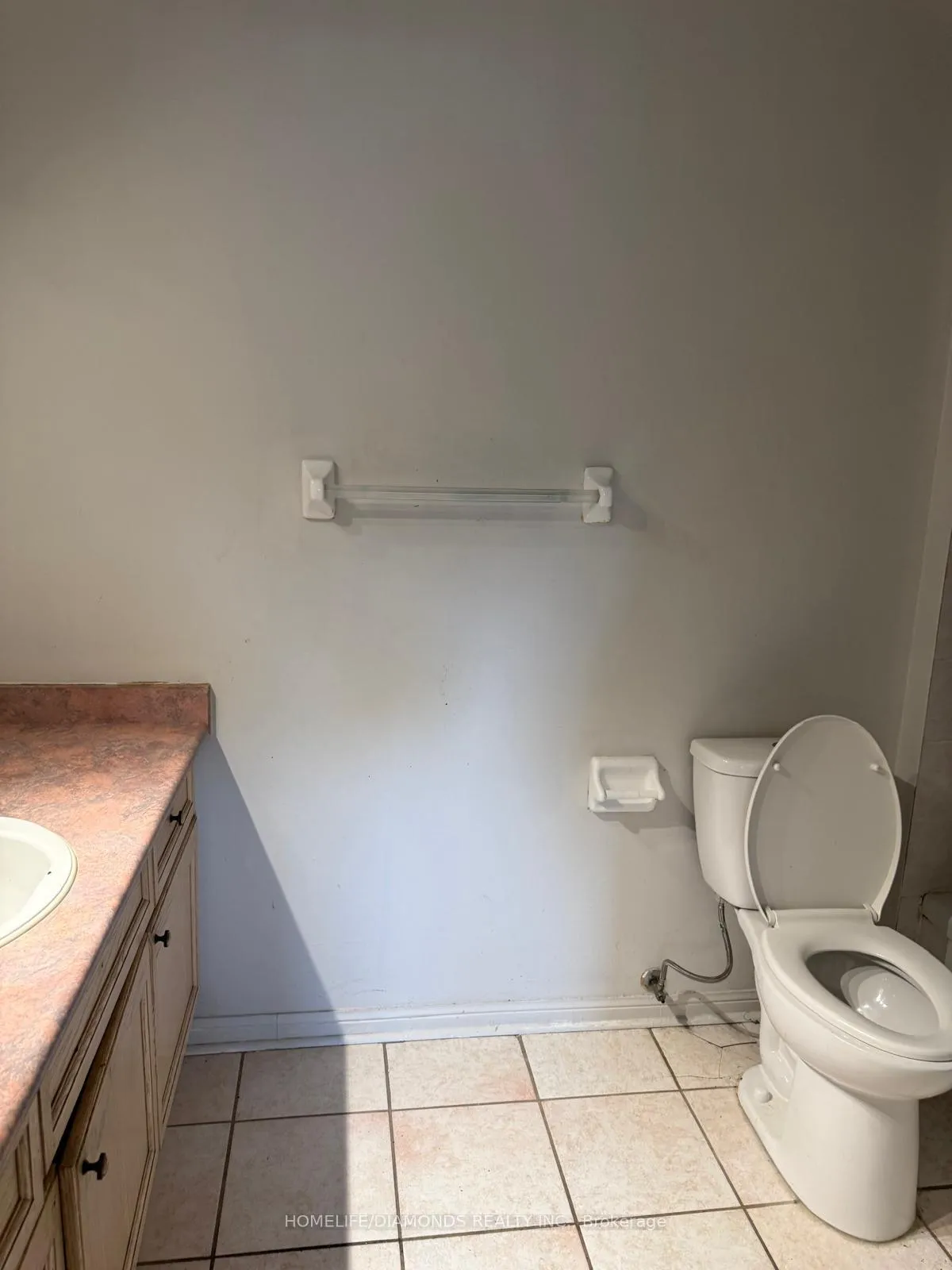 Photo 15 of 123 Oatfield Road, Brampton, Sandringham-Wellington — HOMEH