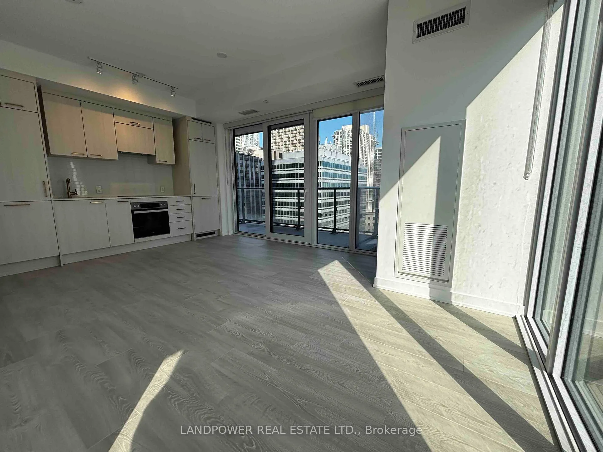 Photo 4 of Unit 1505, 634 Church Street E, Toronto, Church-Yonge Corridor — HOMEH