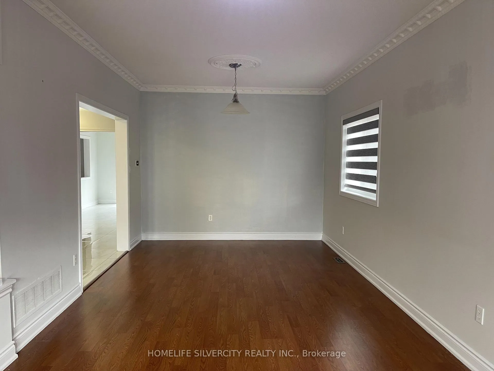 Photo 4 of 4 Runnymede Crescent, Brampton, Sandringham-Wellington — HOMEH