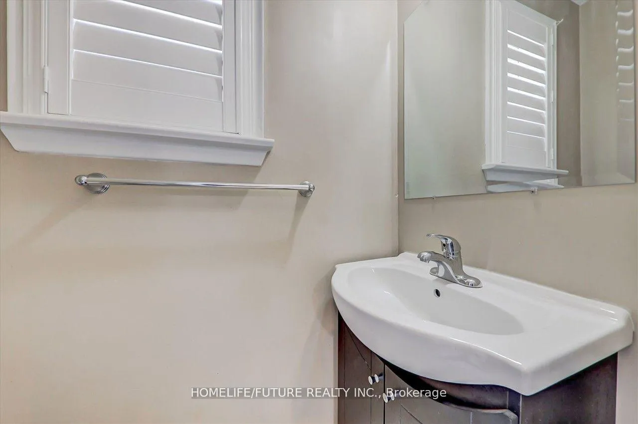 Photo 8 of Unit Main, 28 Sharbot Avenue, Scarborough, Woburn — HOMEH