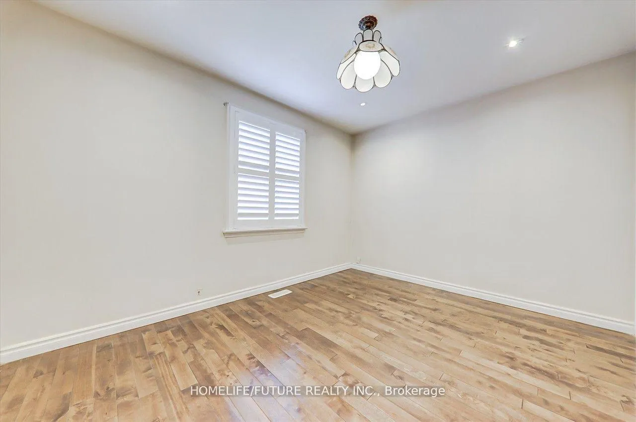 Photo 15 of Unit Main, 28 Sharbot Avenue, Scarborough, Woburn — HOMEH