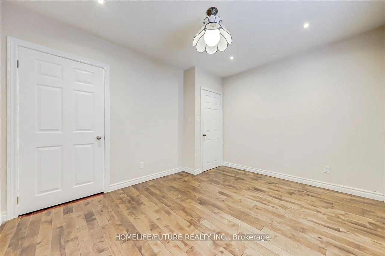 Photo 16 of Unit Main, 28 Sharbot Avenue, Scarborough, Woburn — HOMEH