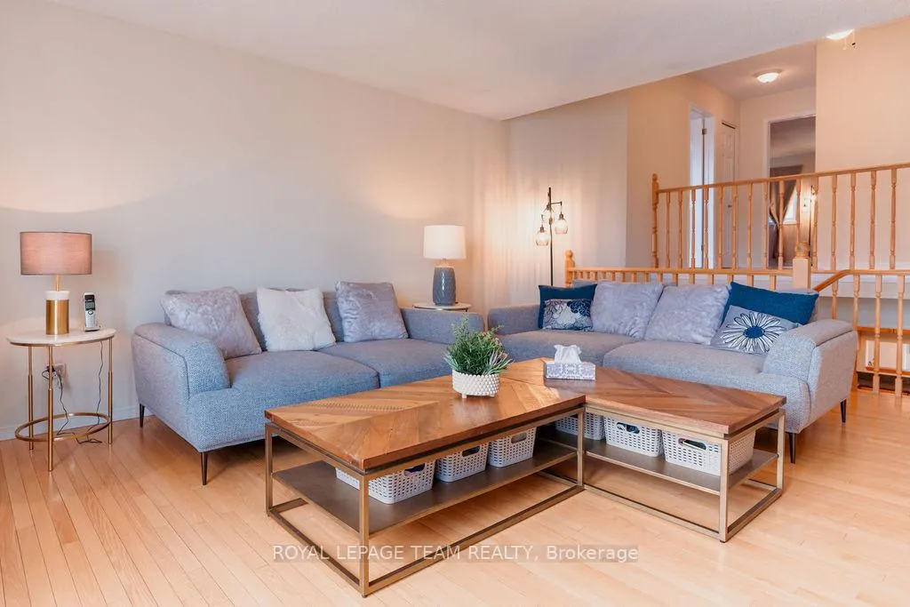 Photo 20 of 16 Pickwick Drive, Ottawa, Barrhaven - Cedargrove/Fraserdale — HOMEH