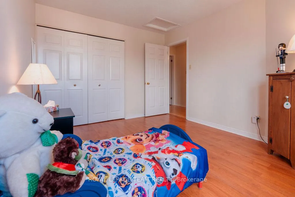 Photo 25 of 16 Pickwick Drive, Ottawa, Barrhaven - Cedargrove/Fraserdale — HOMEH