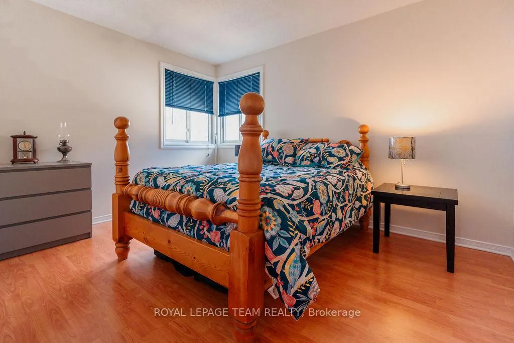 Photo 27 of 16 Pickwick Drive, Ottawa, Barrhaven - Cedargrove/Fraserdale — HOMEH