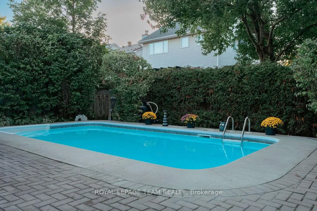 Photo 35 of 16 Pickwick Drive, Ottawa, Barrhaven - Cedargrove/Fraserdale — HOMEH