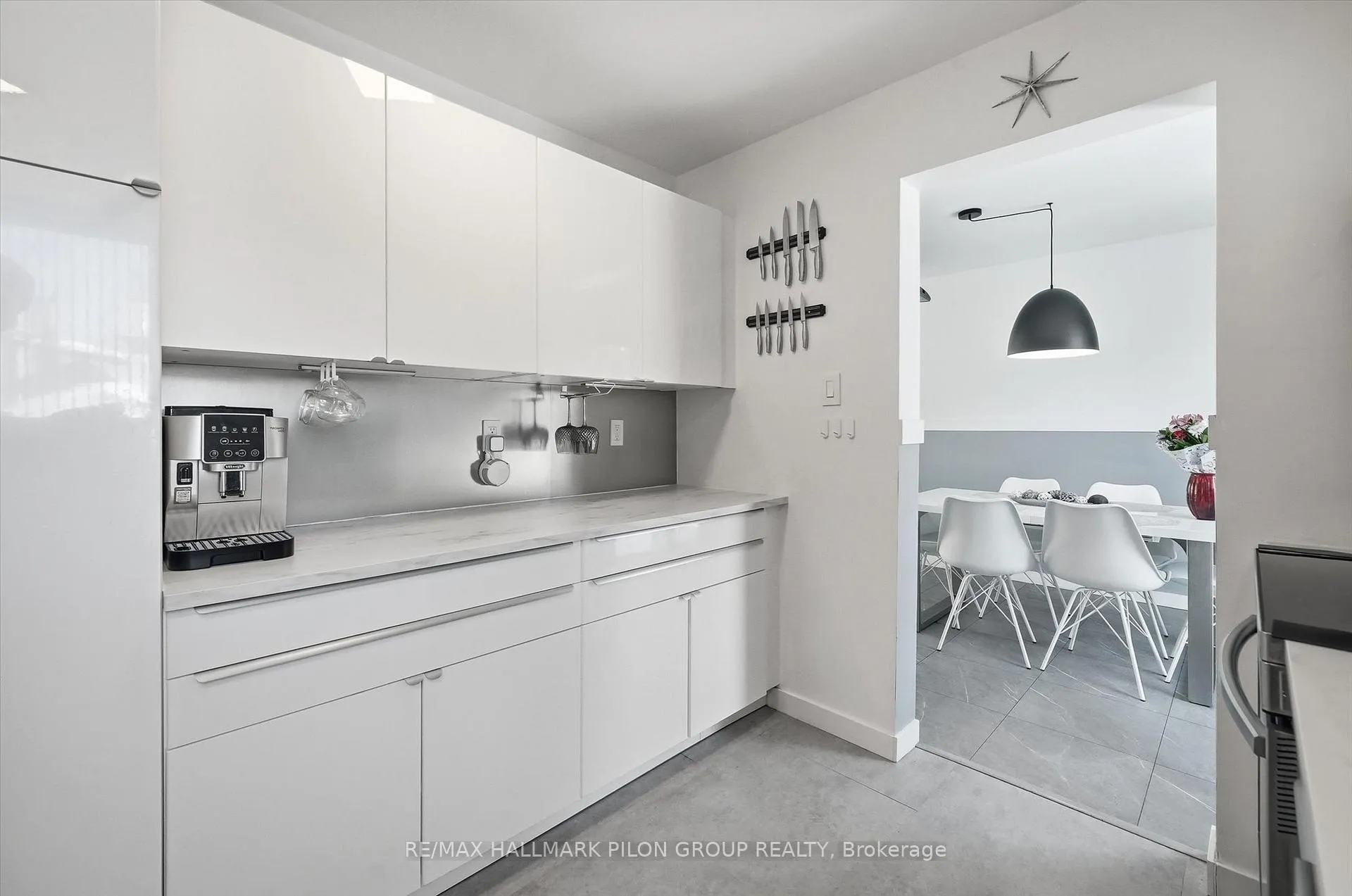 Photo 9 of 1456 Prestone Drive, Ottawa, Bilberry Creek/Queenswood Heights — HOMEH