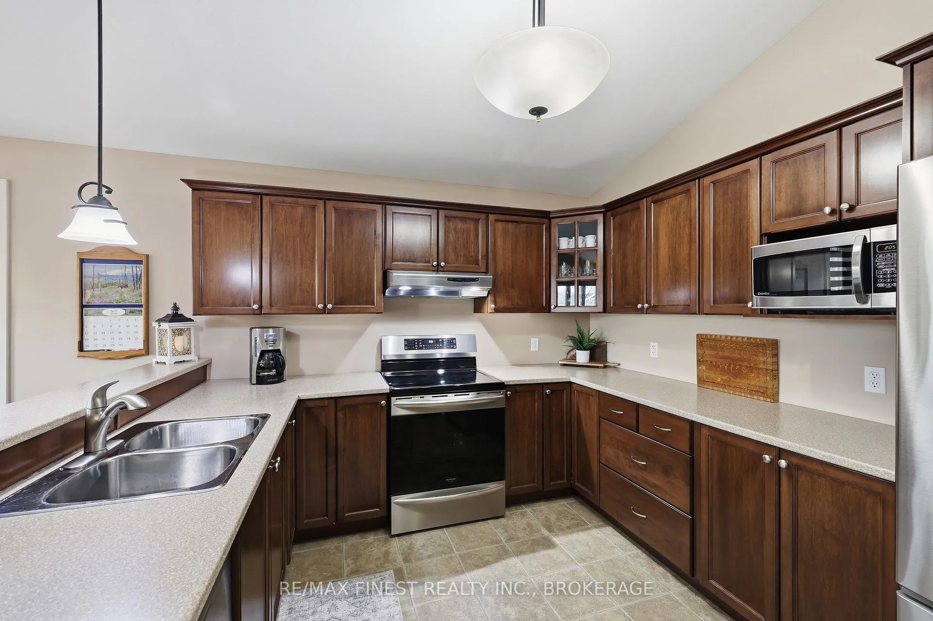Photo 10 of 1300 Westbrook Road, Kingston, City Northwest — HOMEH