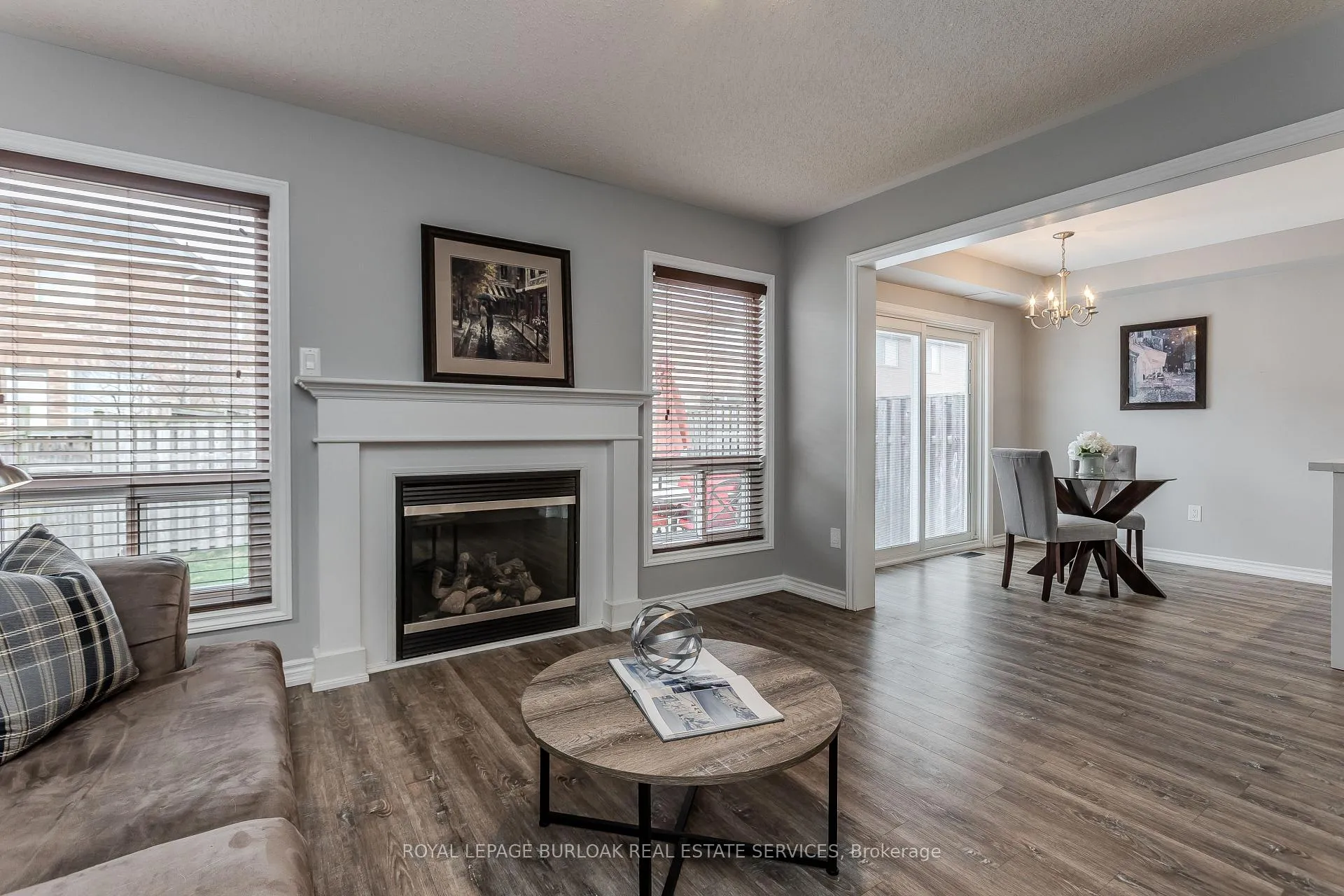 Photo 4 of 4077 Gunby Crescent, Burlington, Alton — HOMEH