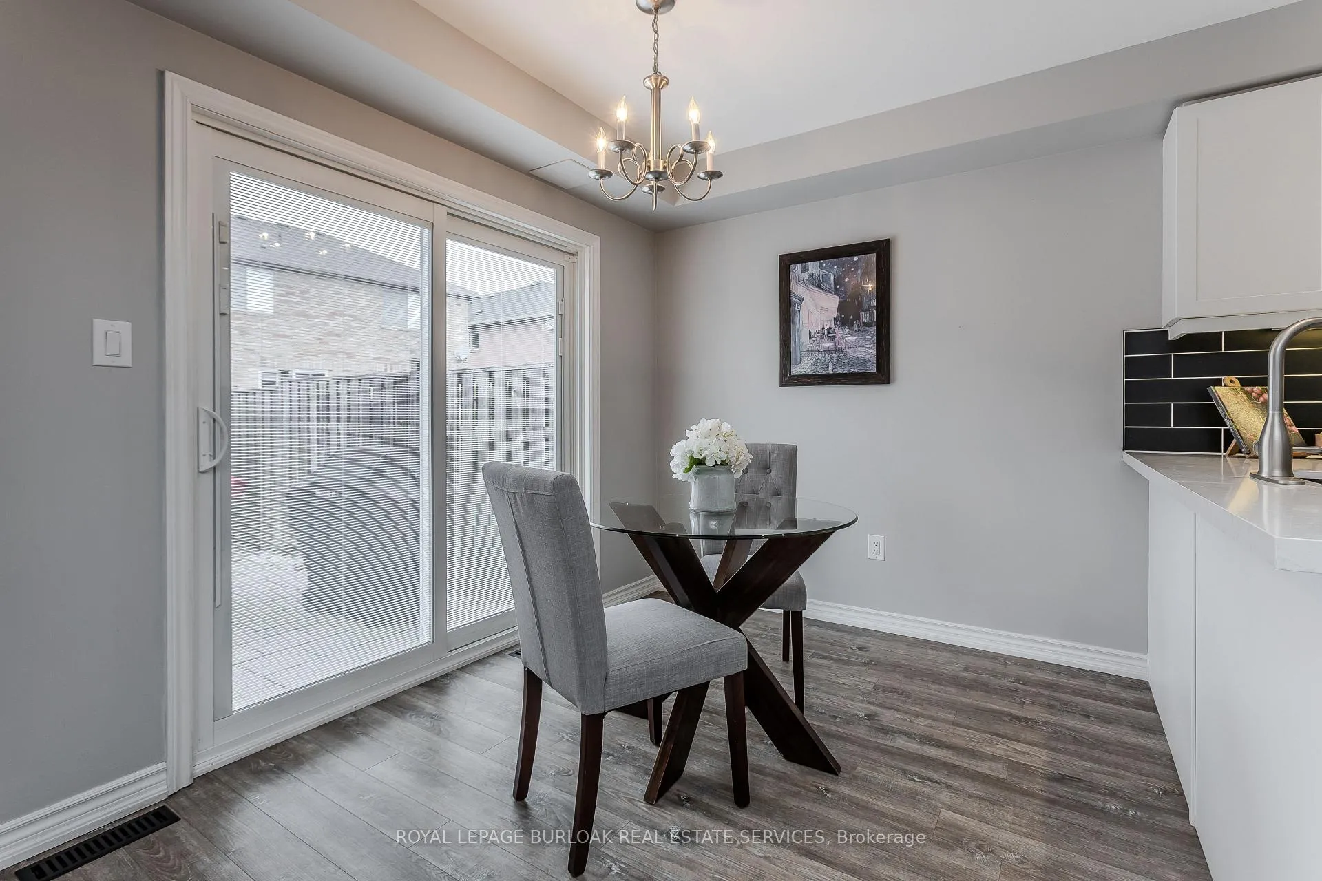 Photo 8 of 4077 Gunby Crescent, Burlington, Alton — HOMEH