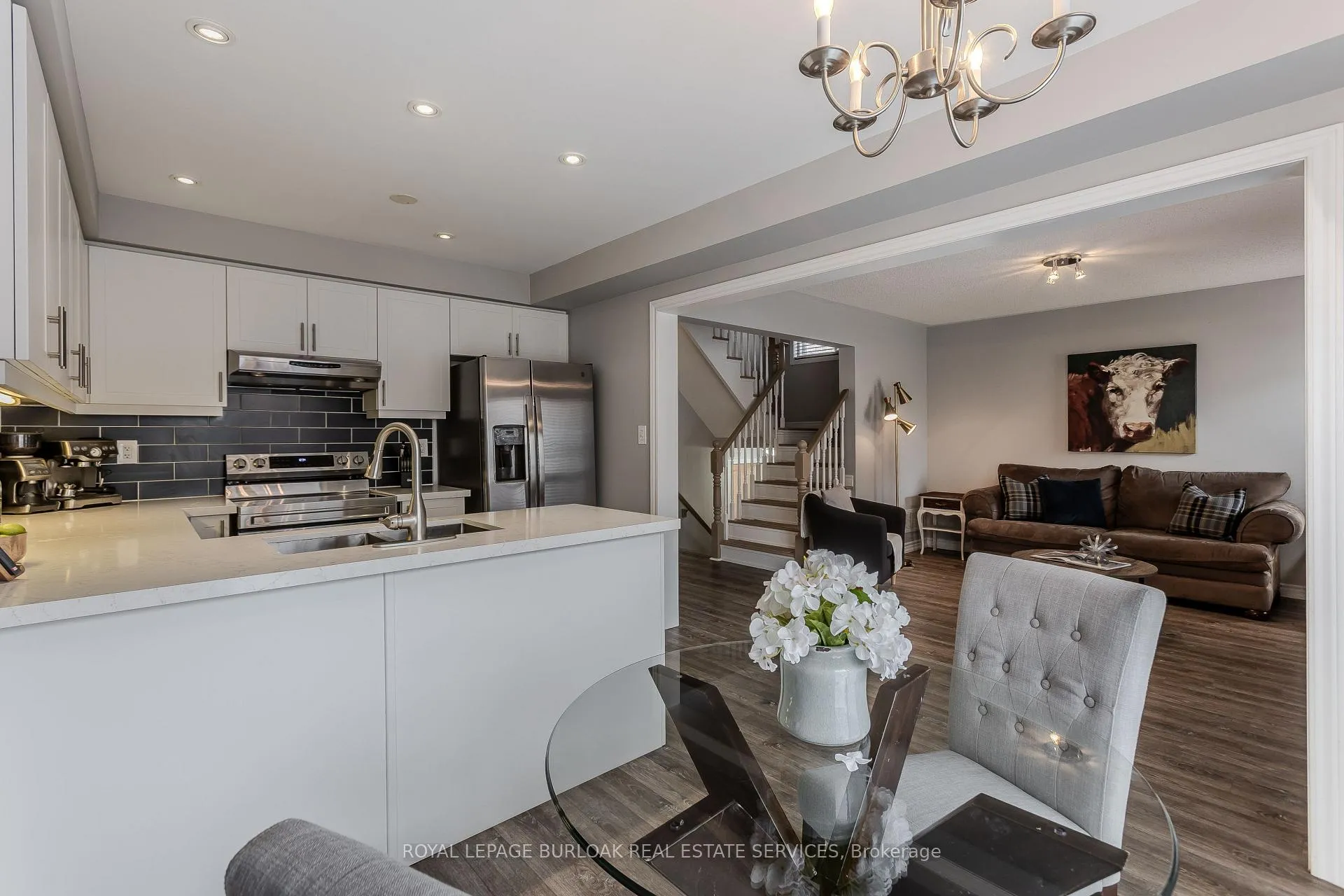 Photo 9 of 4077 Gunby Crescent, Burlington, Alton — HOMEH