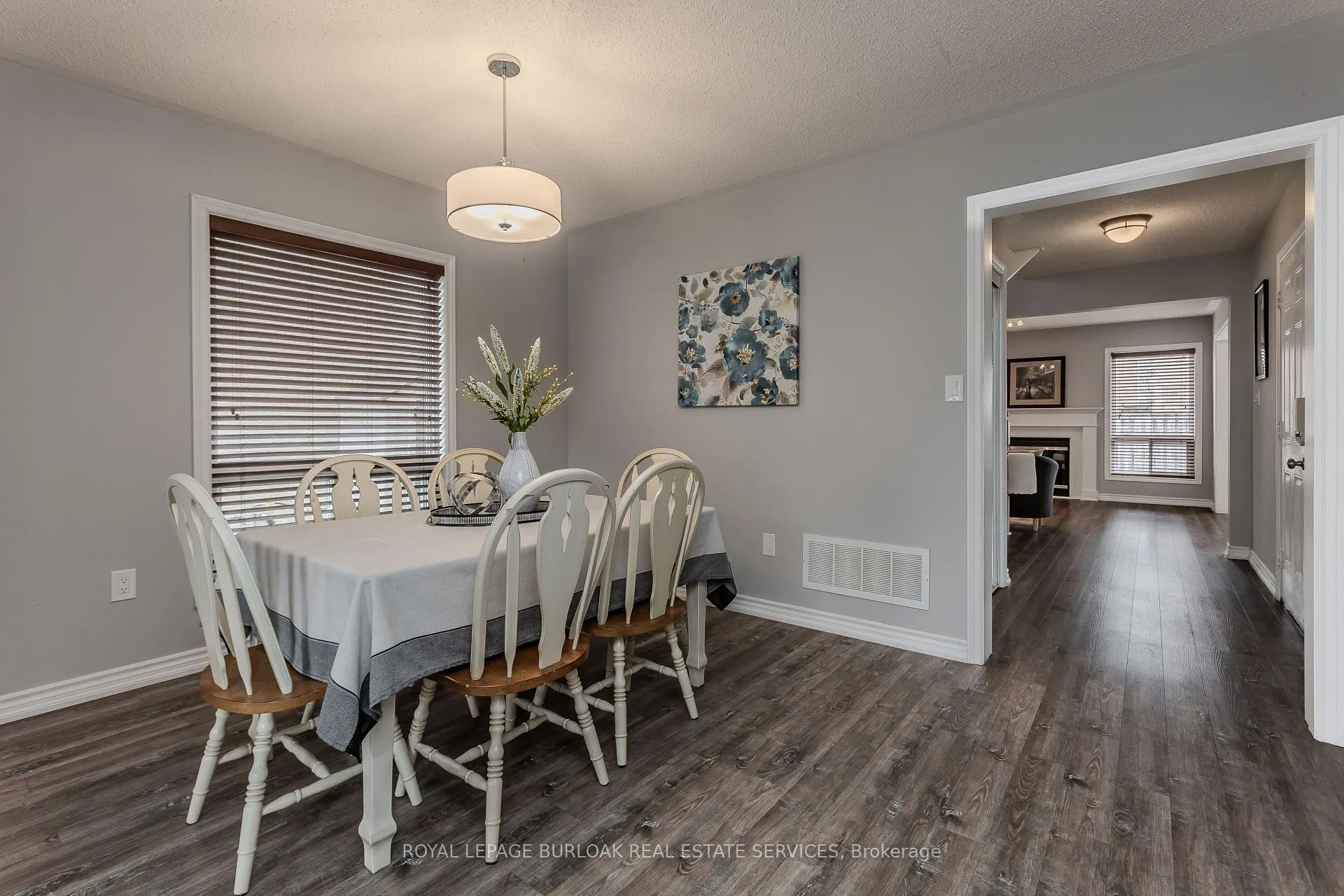 Photo 10 of 4077 Gunby Crescent, Burlington, Alton — HOMEH