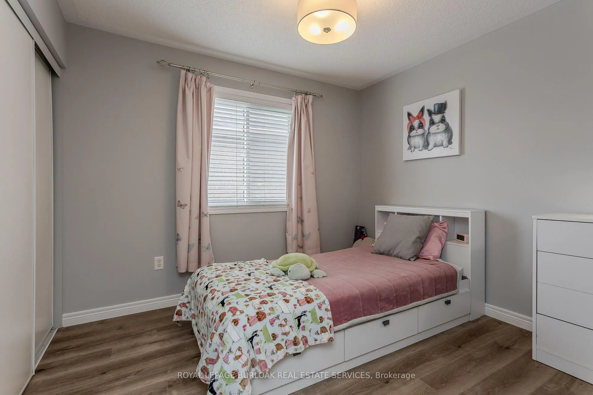Photo 21 of 4077 Gunby Crescent, Burlington, Alton — HOMEH