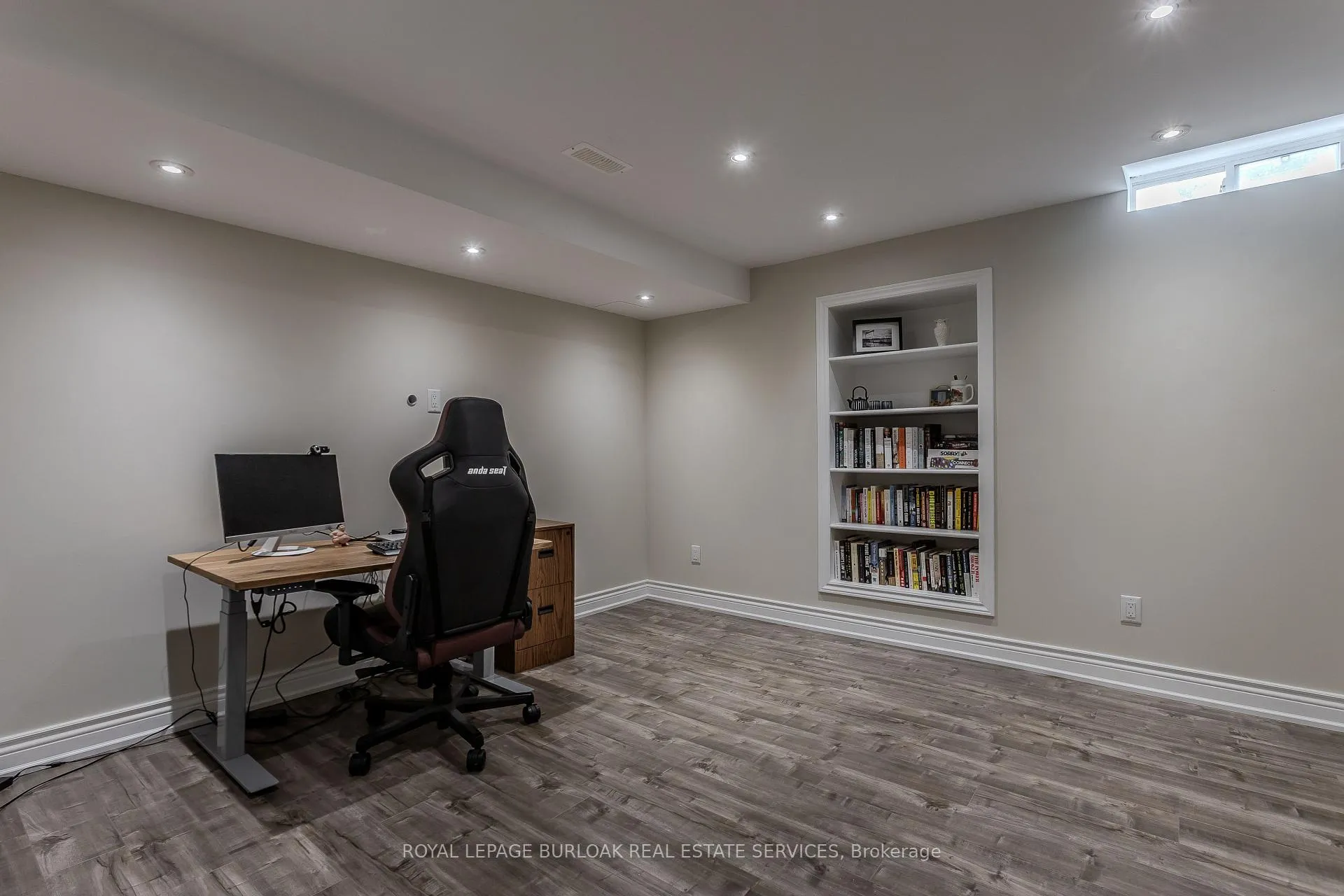 Photo 23 of 4077 Gunby Crescent, Burlington, Alton — HOMEH