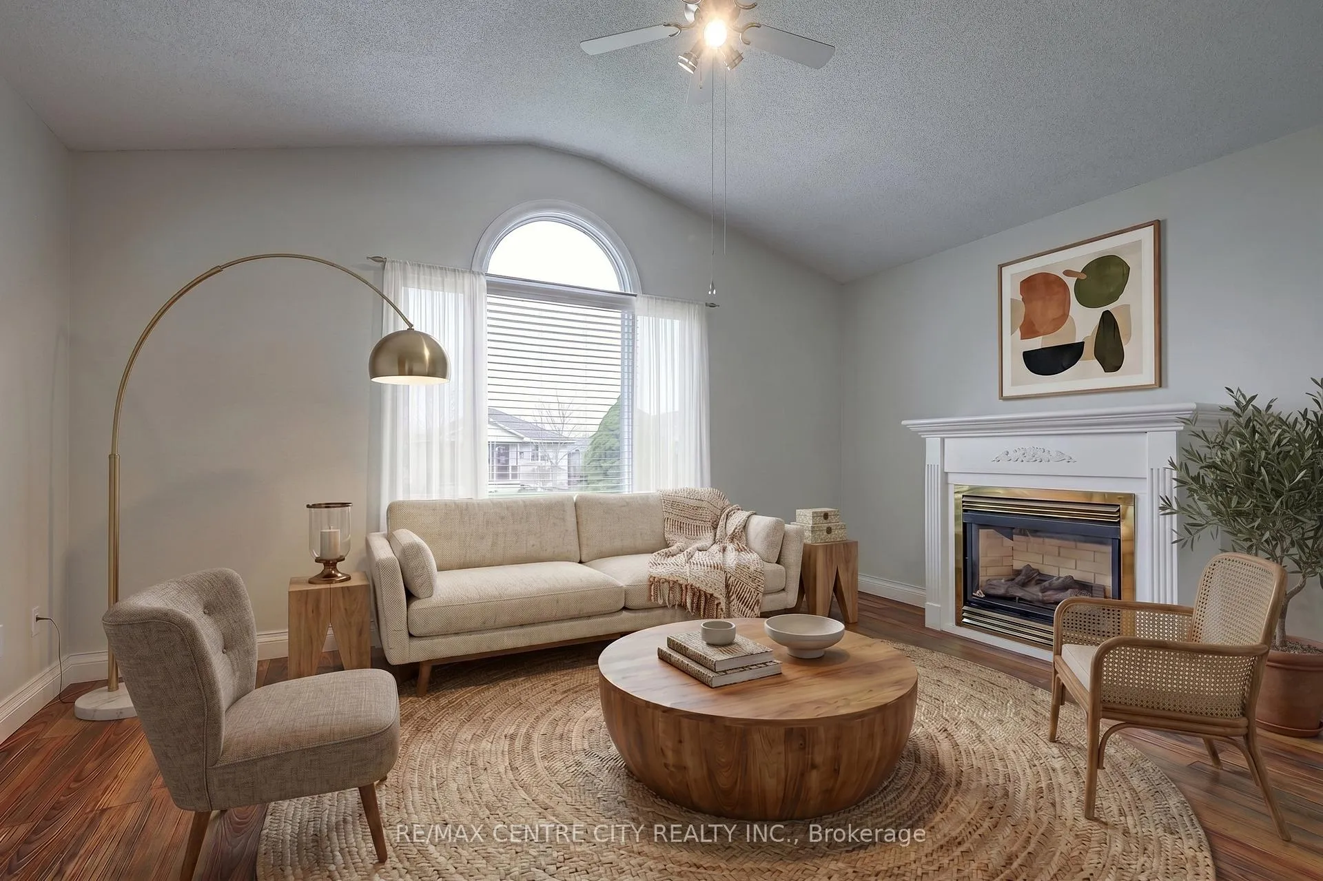 Photo 8 of 42 Oldewood Crescent, St. Thomas — HOMEH