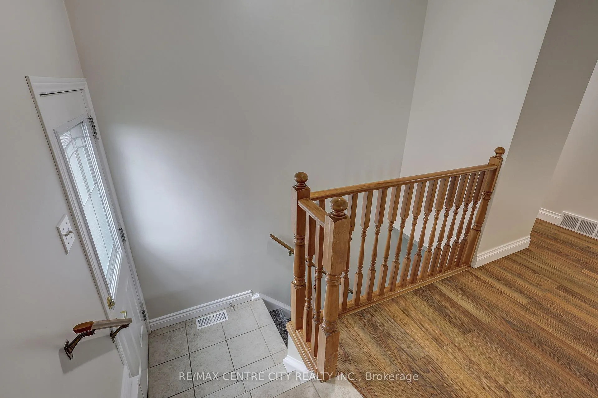 Photo 22 of 42 Oldewood Crescent, St. Thomas — HOMEH