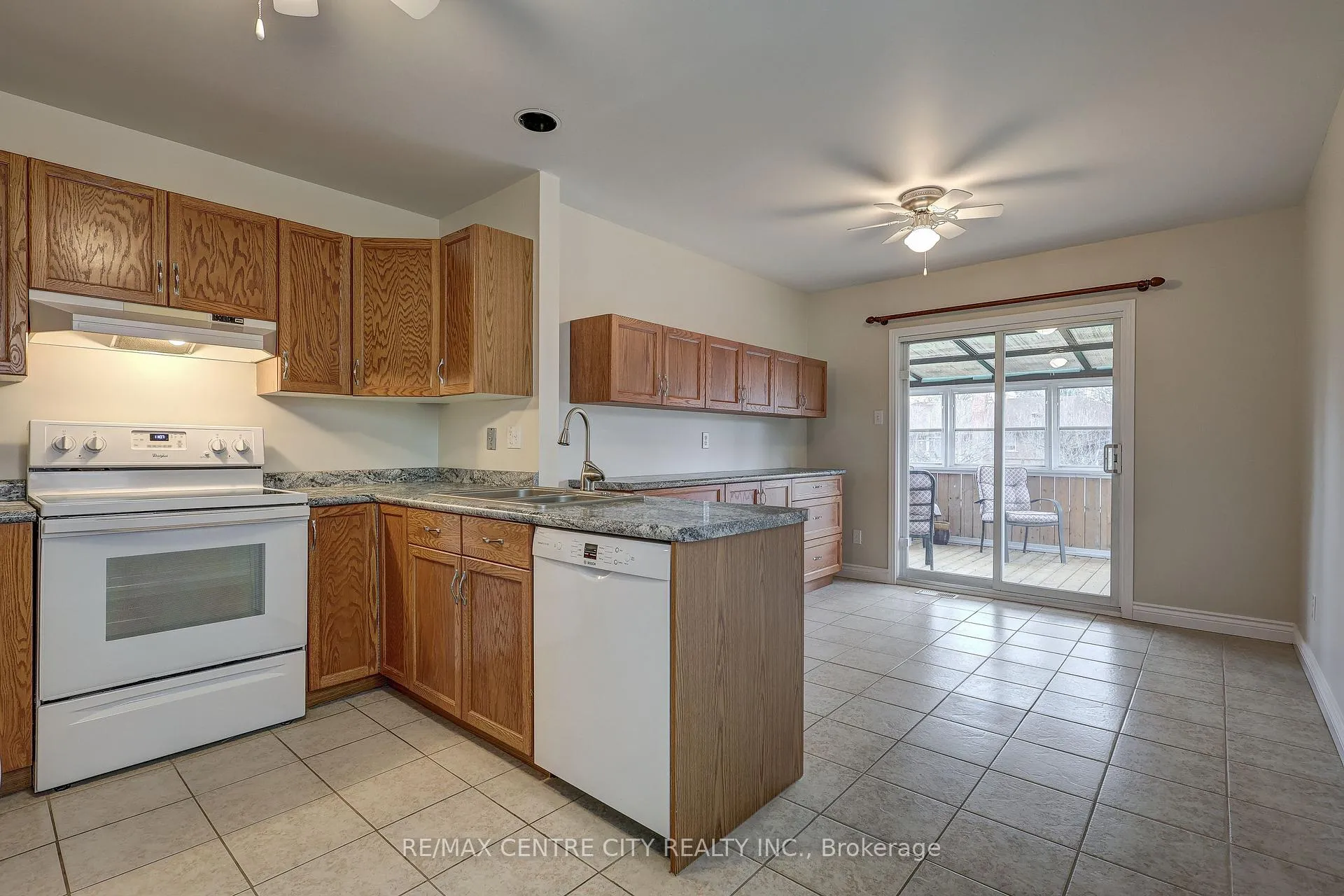 Photo 23 of 42 Oldewood Crescent, St. Thomas — HOMEH