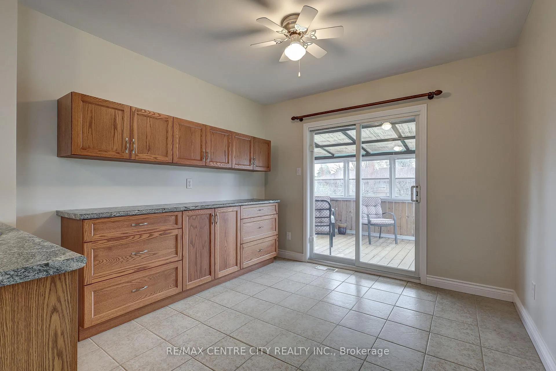 Photo 24 of 42 Oldewood Crescent, St. Thomas — HOMEH