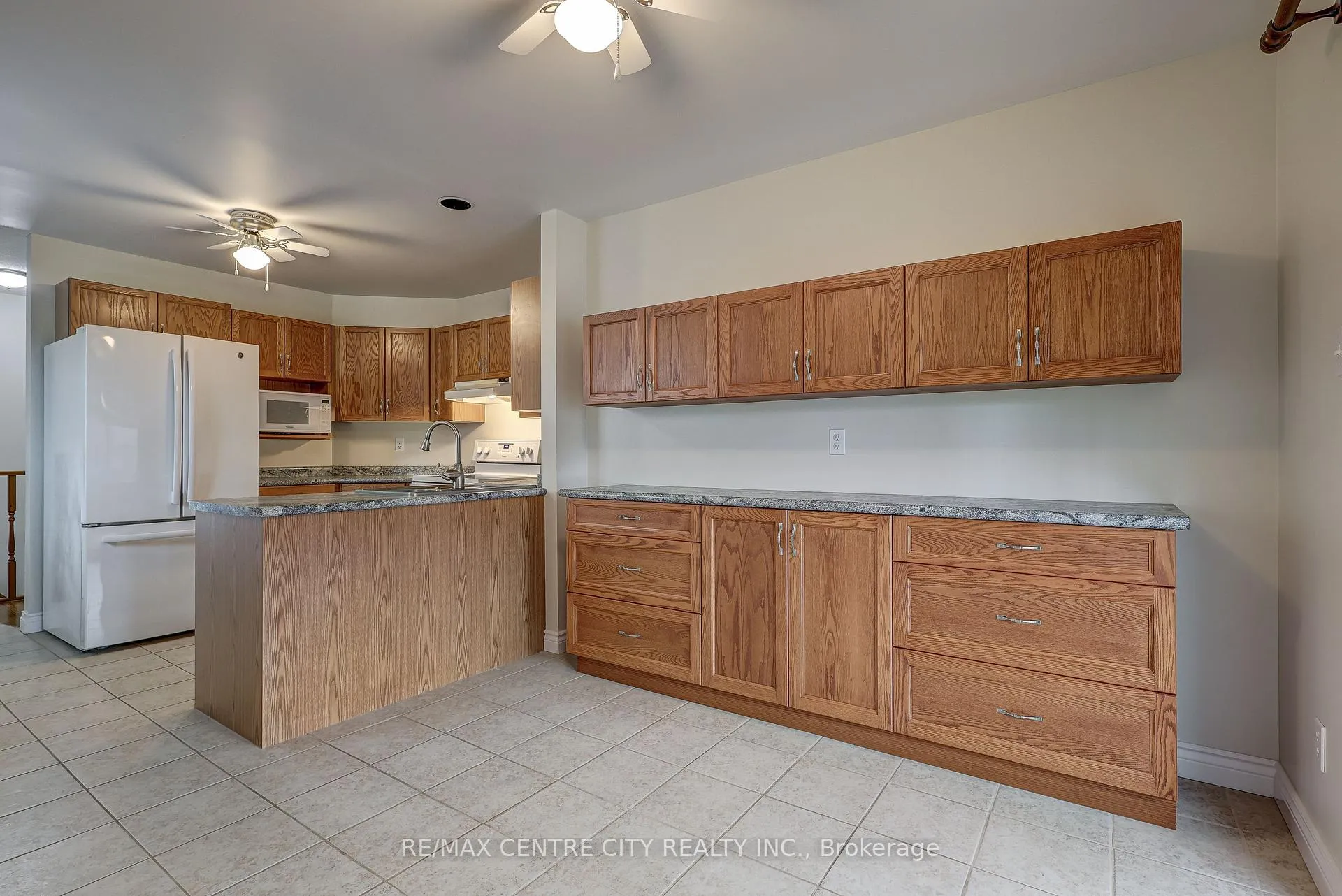 Photo 25 of 42 Oldewood Crescent, St. Thomas — HOMEH