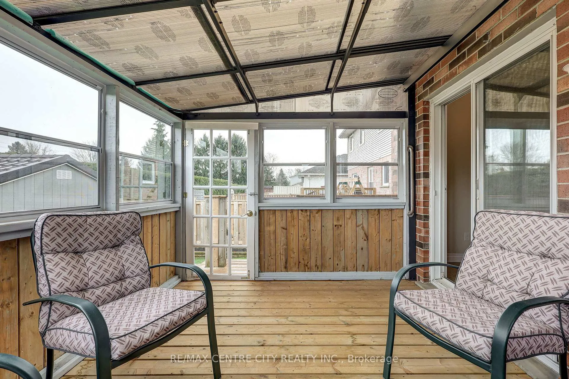 Photo 32 of 42 Oldewood Crescent, St. Thomas — HOMEH